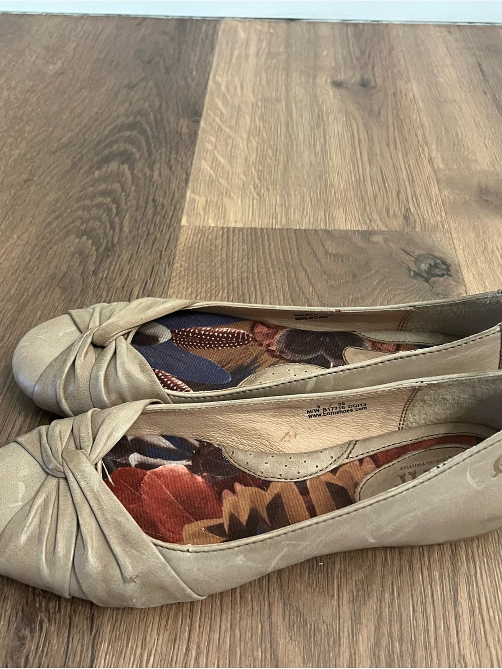 Y2K leather Born Beige Knot-Front Ballet Flats